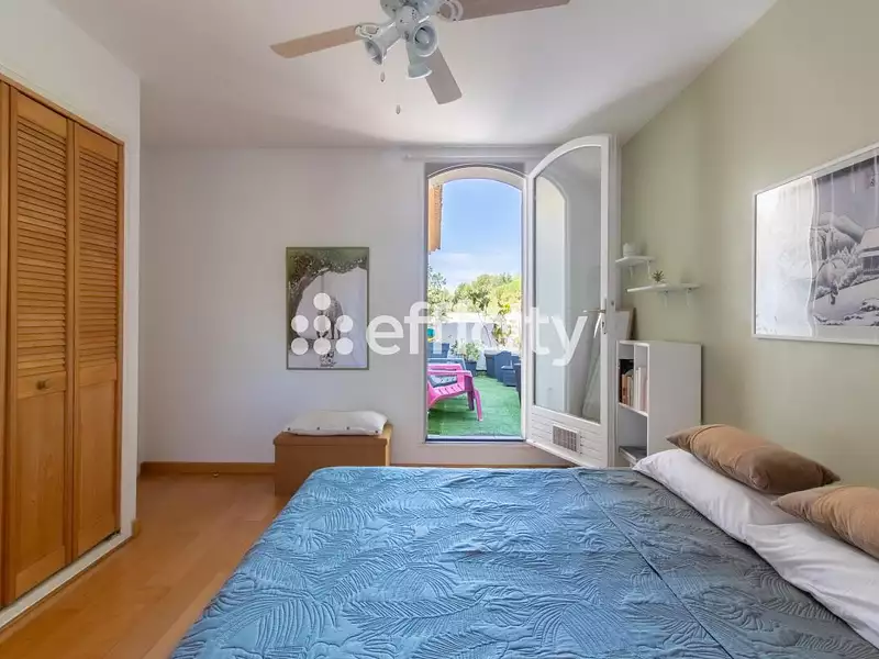 Maison, 230 m²