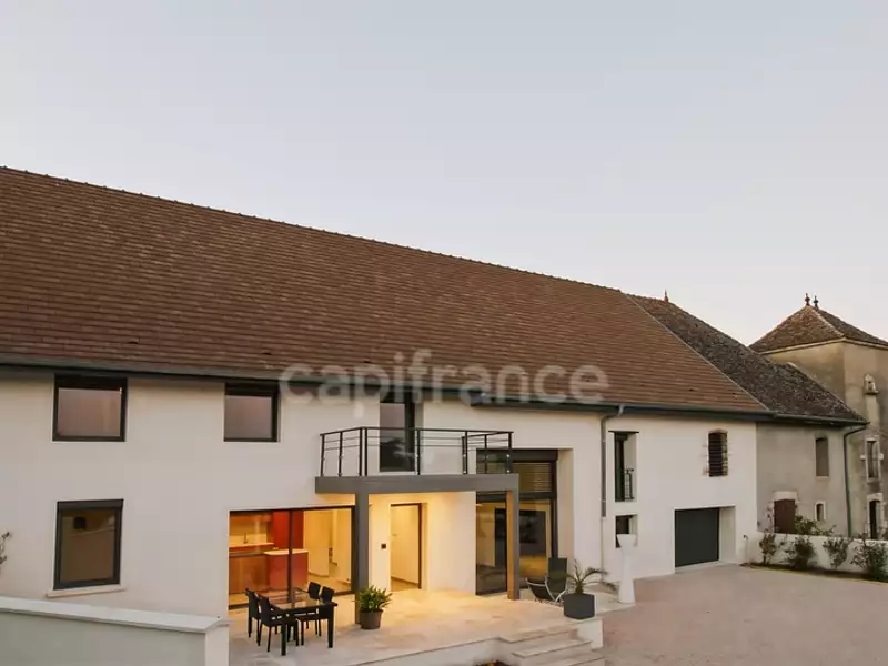 Maison, 230 m²