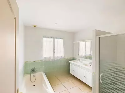 Maison, 145 m²