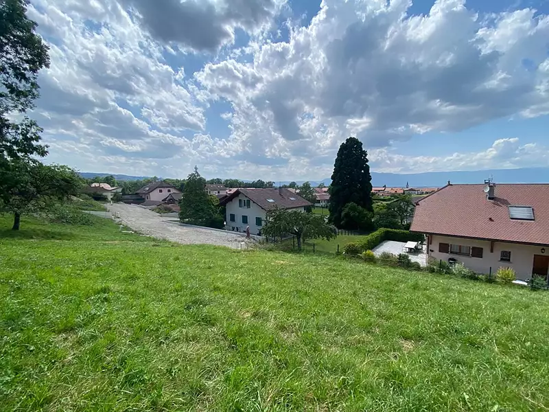 Terrain, 831 m²