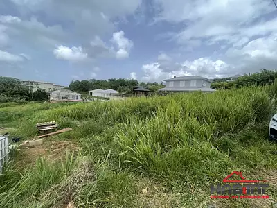 Terrain, 875 m²