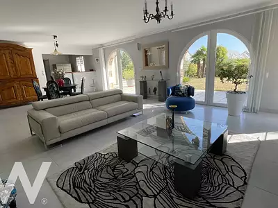 Maison, 180 m²