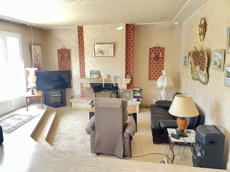 Maison, 238 m²