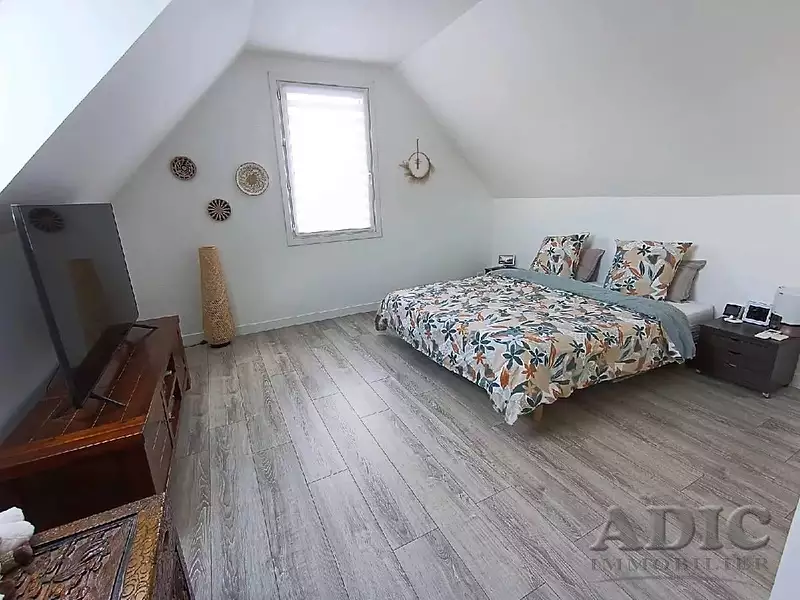 Maison, 185 m²
