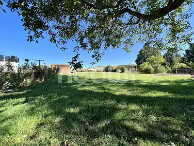 Terrain, 1 046 m²