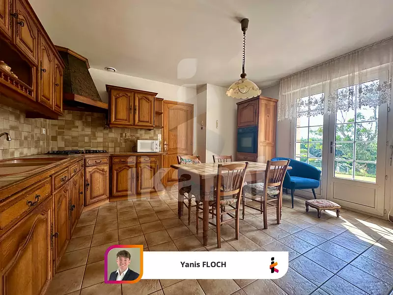 Maison, 197 m²