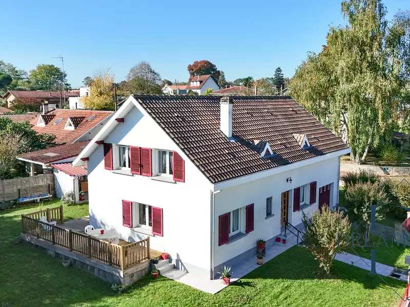 Maison, 165 m²