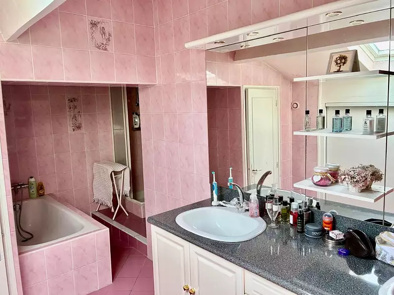 Maison, 250 m²