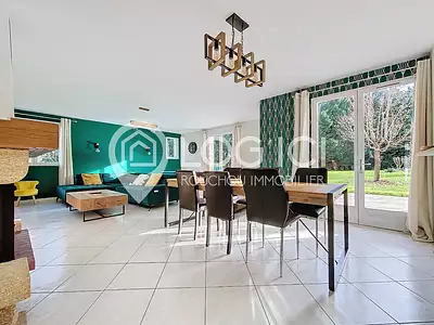 Maison, 202 m²