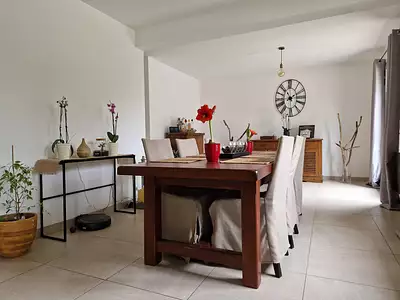 Maison, 196 m²