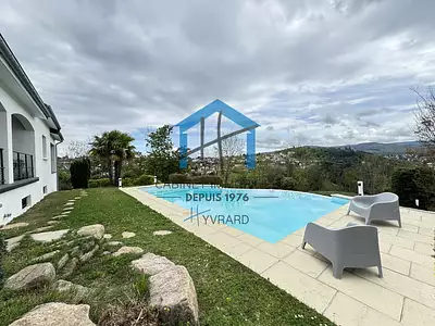 Maison, 316 m²