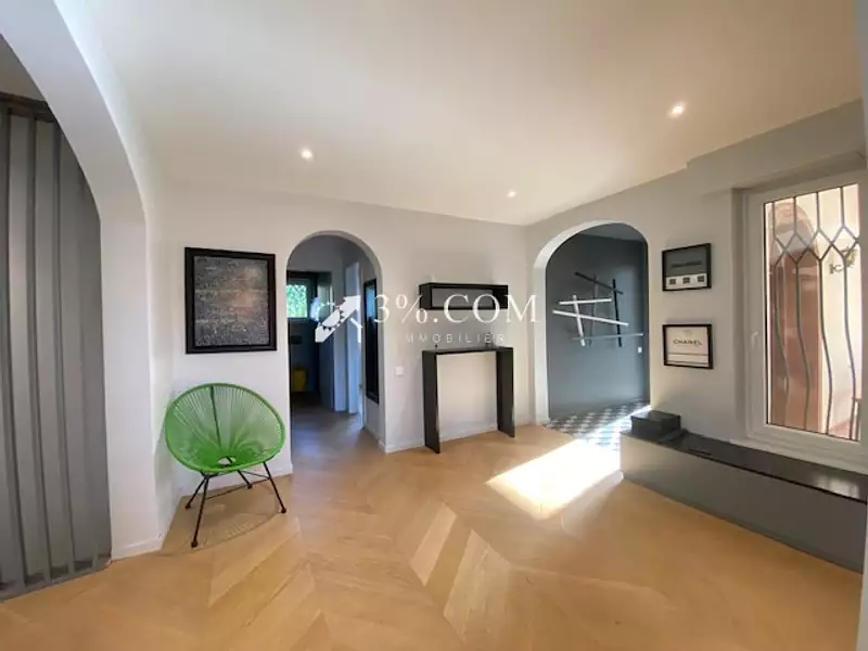 Maison, 240 m²