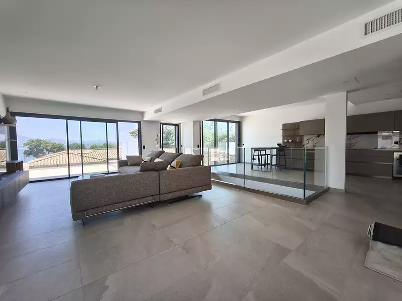 Maison, 242,28 m²