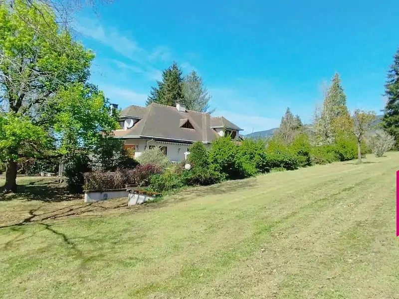 Maison, 280 m²