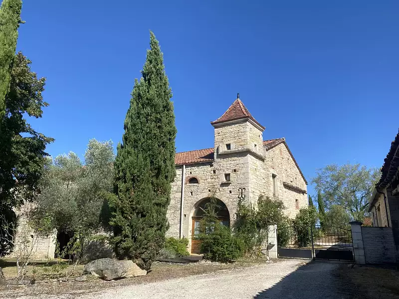 Maison, 330 m²