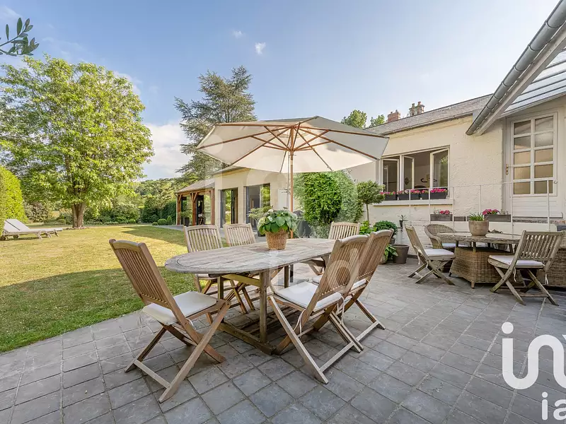 Maison, 318 m²