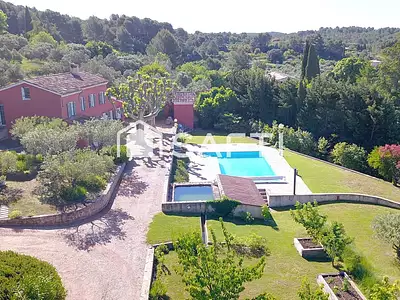 Maison, 144 m²