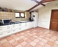 Maison, 275 m²