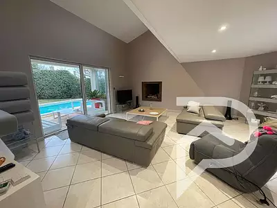 Maison, 170 m²