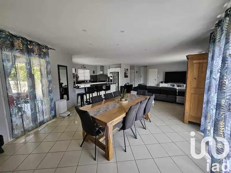 Maison, 200 m²