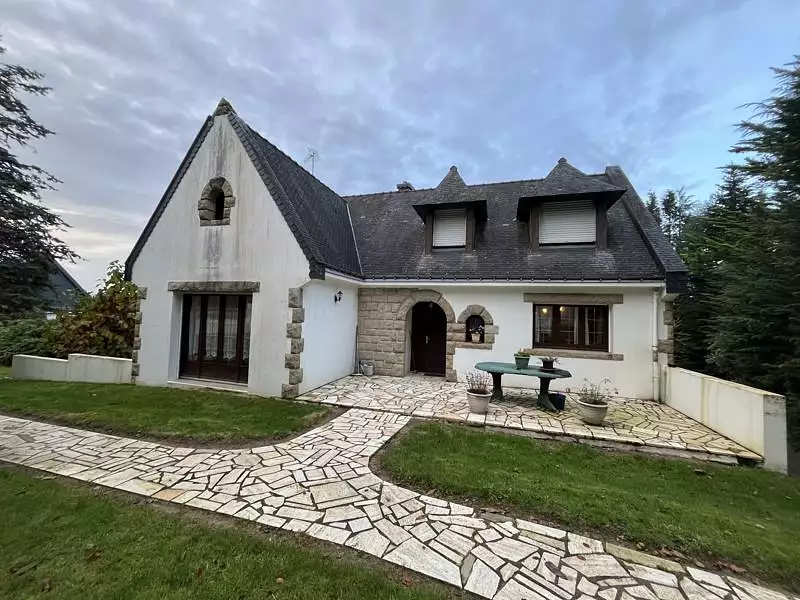 Maison, 190 m²