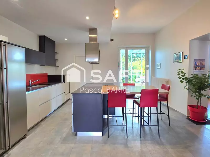 Maison, 158 m²