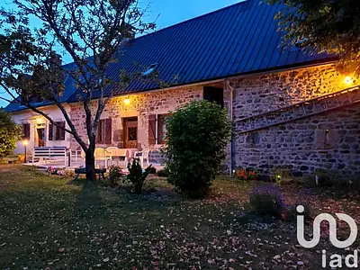Maison, 195 m²