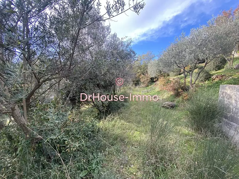 Terrain, 1 675 m²