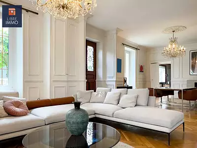 Maison, 275 m²