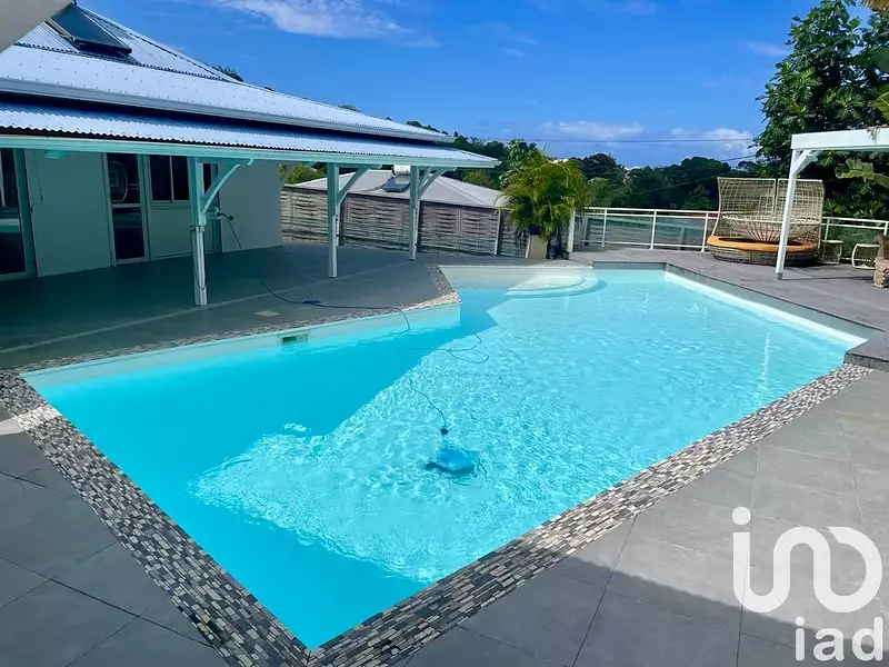 Maison, 180 m²