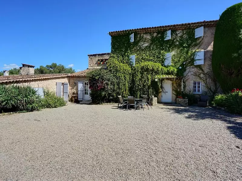Maison, 360 m²
