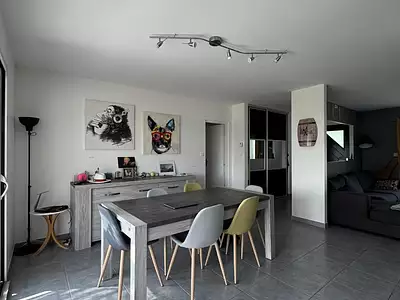 Maison, 117 m²