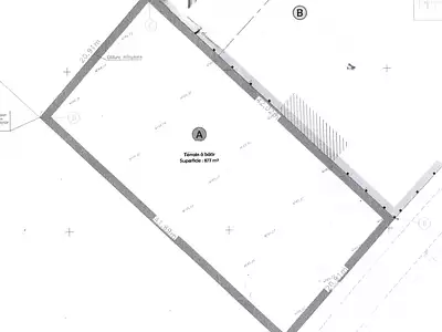 Terrain, 877 m²