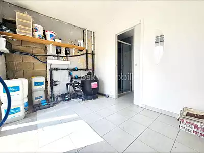 Maison, 196 m²