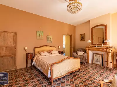 Maison, 280 m²