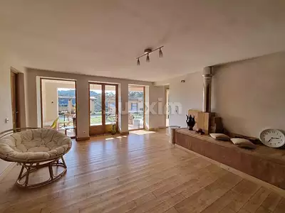 Maison, 200 m²
