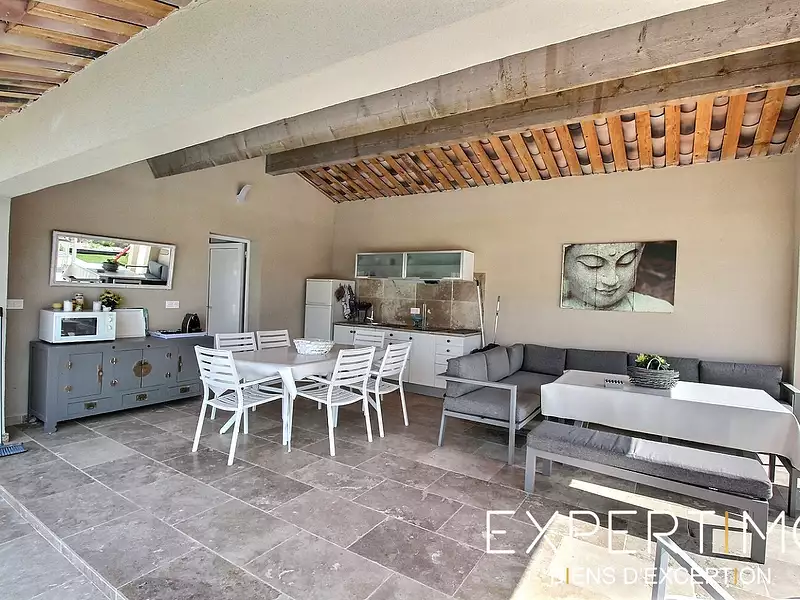 Maison, 220 m²