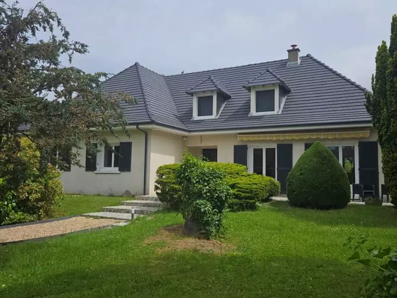Maison, 320 m²