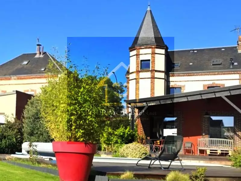 Maison, 210 m²
