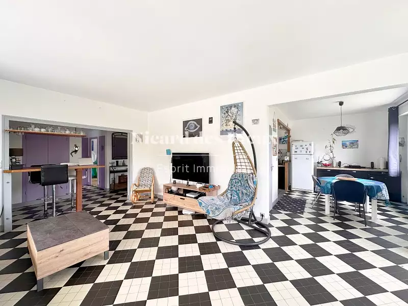 Maison, 201 m²