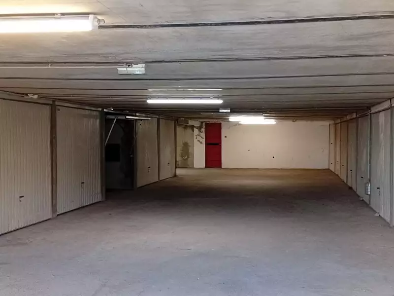 Parking, 13 m²