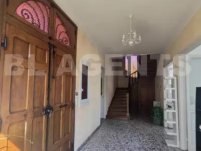Maison, 260 m²