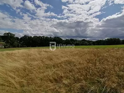 Terrain, 4 472 m²