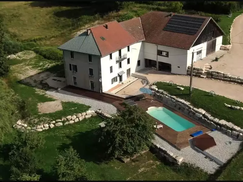 Maison, 240 m²
