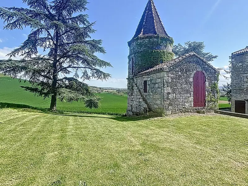 Maison, 385 m²