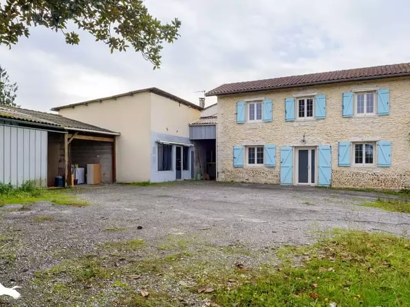 Maison, 164 m²