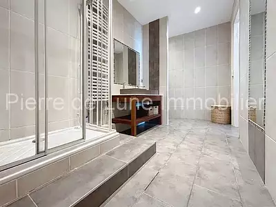 Appartement, 235,39 m²