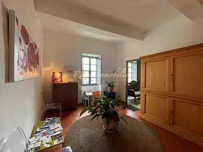 Immeuble, 240 m²