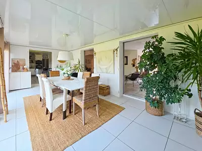 Maison, 167 m²