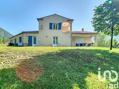Maison, 220 m²
